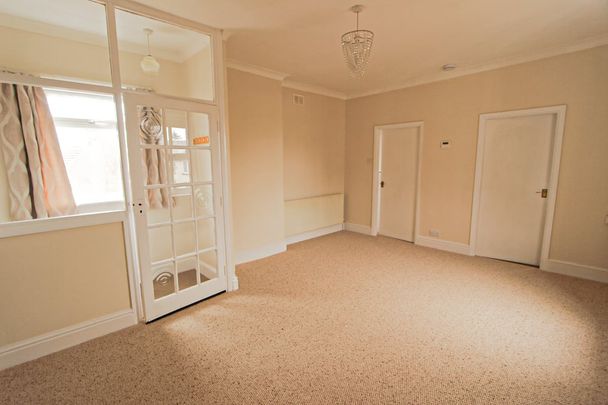 High Street, Hatfield, Doncaster DN7 6RS - Photo 1