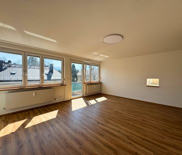 Renovierte Zwei-Zimmer-Wohnung mit Garagenbox | LEHEN - Foto 4