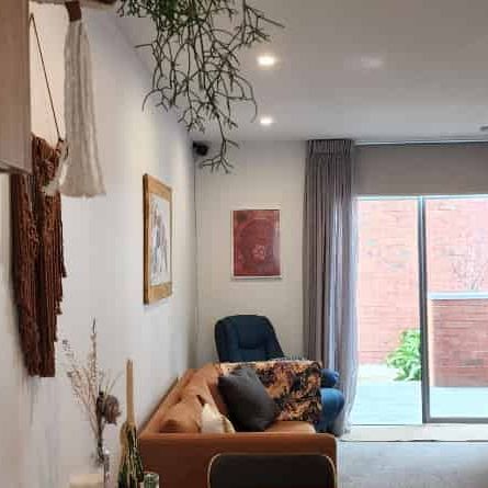 Executive Fully Furnished Two Bedroom Home! - Photo 1