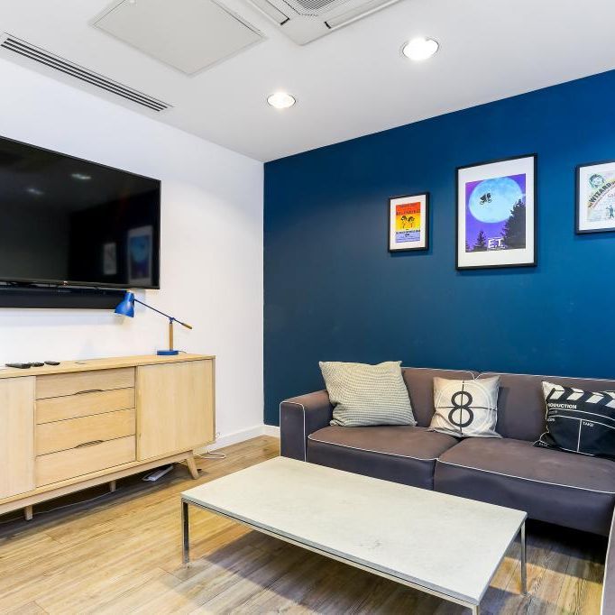 3 bedroom apartment to rent - Photo 1