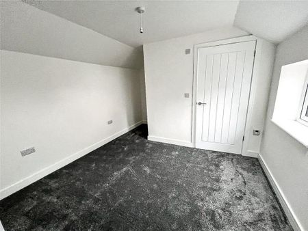 1 bedroom semi-detached house to rent - Photo 2