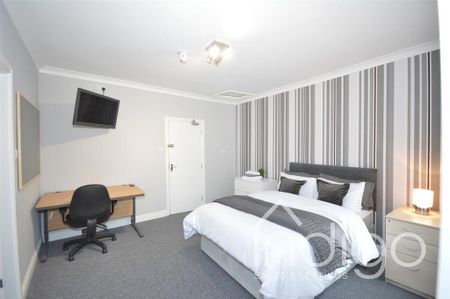 1 bedroom in a house share to rent - Photo 3