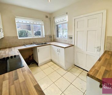 2 bedroom terraced house to rent - Photo 4