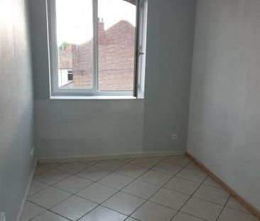 PROVIN, centre-ville, T2 à 540 euros - Photo 6