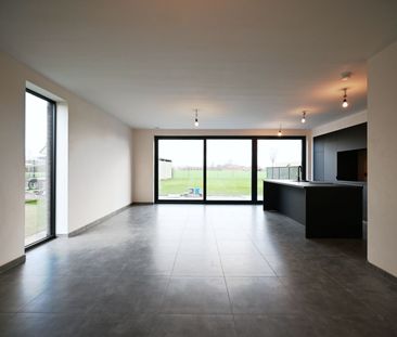 Moderne en ruime open bebouwing (nieuwbouw) met 4 slaapkamers en tuin! - Photo 3