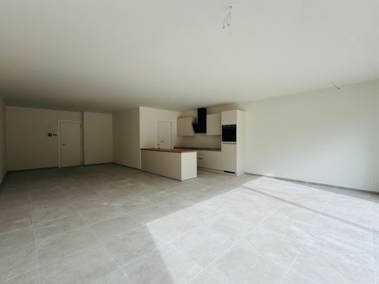 Royale nieuwbouwwoning met vier slaapkamers en tuin - Photo 1
