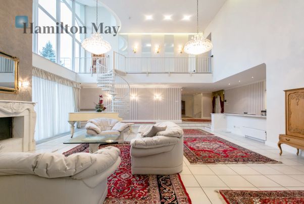 Na wynajem wyjątkowa willa z ogrodem znajdująca się w cichej dzielnicy - Kliny Borkowskie - Photo 1