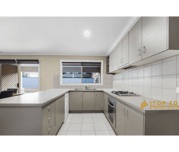 A home filled with warmth, comfort, and heart. - Photo 4