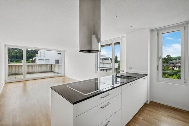 Light-flooded ground floor apartment in Boll - Photo 1
