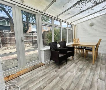 4 bedroom semi-detached house to rent - Photo 1