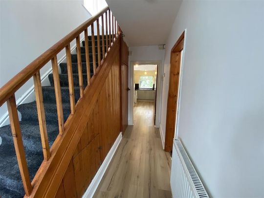 3 bedroom private hall to rent - Photo 1