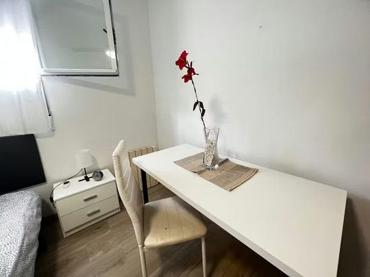 Calle de Cantalapiedra, Madrid, Community of Madrid 28038 - Photo 1