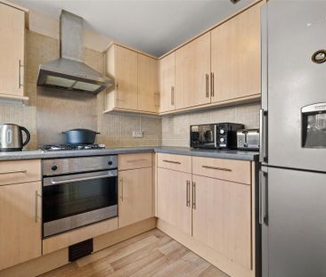 3 bedroom terraced house to rent - Photo 2