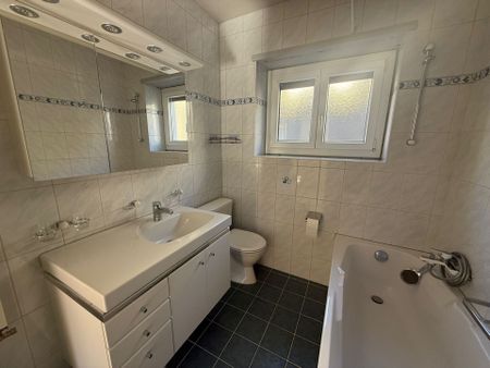 St-Imier, beautiful 4.5 room apartment on the upper floor with balcony - Photo 5