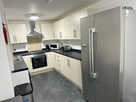 6 Bed Terraced House, Saxony Road, L7 - Photo 5
