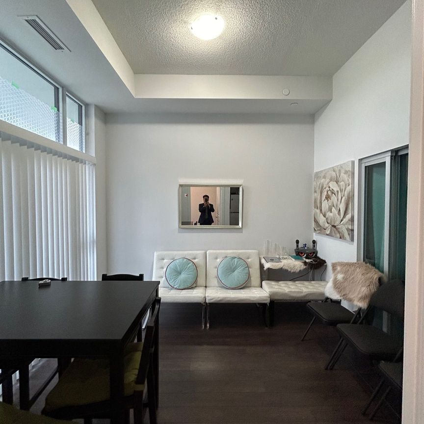 For Lease - 20 Meadowglen Place Unit# 822, Toronto, Ontario - Photo 1