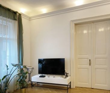 Aranykéz – 4. fotó