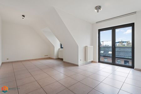 Lichtrijk appartement met ruim terras te Putte - Foto 3