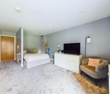 Studio to rent - Photo 4