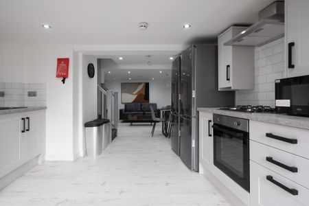 5 bedroom house to rent - Photo 3