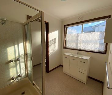 4/3 Stanley Street, Newtown - Photo 5