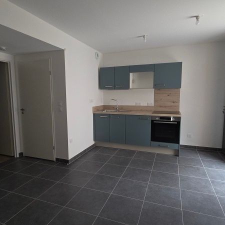 Location Appartement 2 pièces 37m² ORLEANS 45000 - Photo 3