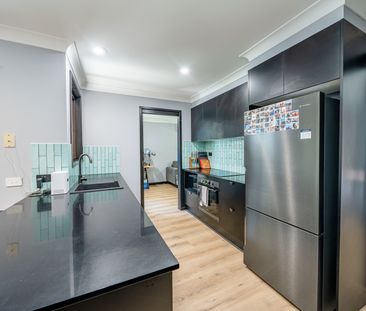 50 Hamlyn Drive, Port Macquarie NSW 2444 - House For Rent | Domain - Photo 4