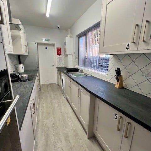 Room in a Shared House, Dean Road, B23 - Photo 1