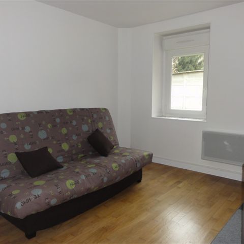 Location Appartement 1 pièce 34m² LE CREUSOT 71200 - Photo 1