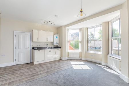 2 bedroom apartment to rent - Photo 3