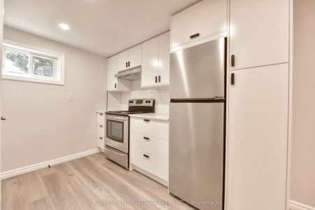 448 Salem Avenue N #Basement - Photo 5