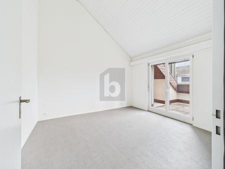 LIGHT-FLOODED, SUNNY, COZY - Photo 5