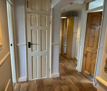 Flat to rent on - Photo 3