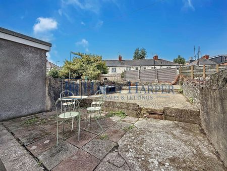 4 bedroom terraced house to rent - Photo 4