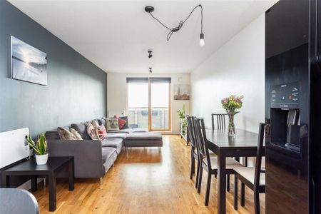 2 bedroom flat to rent - Photo 2