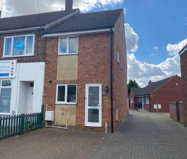 2 bedroom end of terrace house to rent - Photo 2