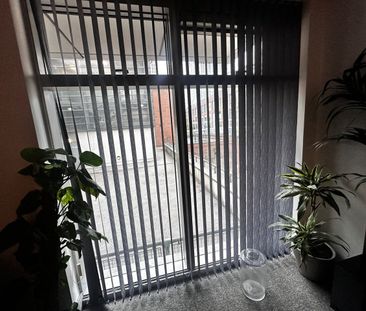 Room in a Shared Flat, Watson Street, M3 - Photo 6
