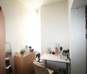 7 bedroom flat to rent - Photo 3