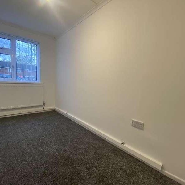 Barons Court, Failsworth, Manchester, M35 - Photo 1