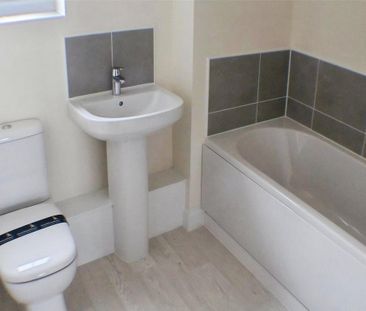 2 bedroom flat to rent - Photo 6