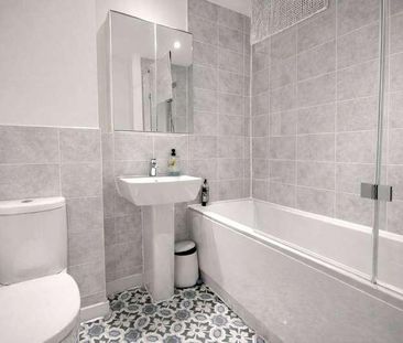 Greensand Place, Godalming, Surrey, GU7 - Photo 4