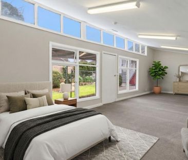 Sunlit Sophistication with Modern Sensibility - Photo 6