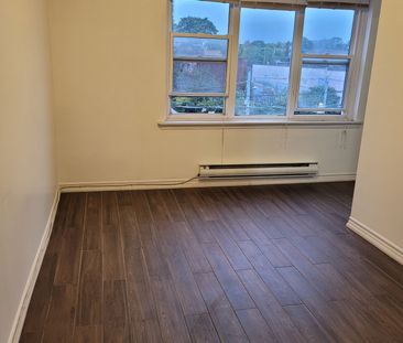 For Lease - 20 Roncesvalles Avenue Unit# 2, Toronto, Ontario - Photo 1