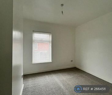 2 bedroom end of terrace house to rent - Photo 1