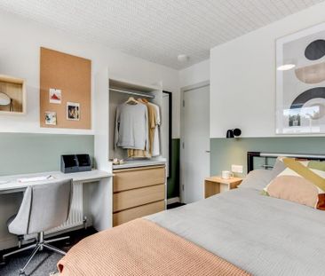 1 bedroom in a house share to rent - Photo 4