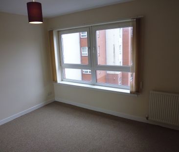 Whitehill Place, Glasgow, G31 2BB - Photo 2