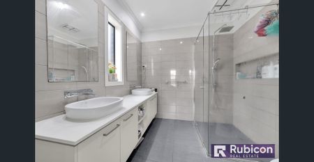 Comfortable living starts here - Photo 2