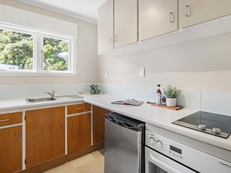 Style & space in Eastbourne - Photo 3