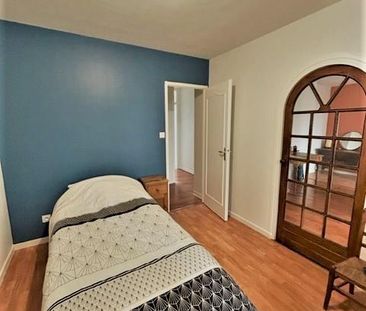 Location Appartement 3 pièces 70m² CHALON SUR SAONE 71100 - Photo 4