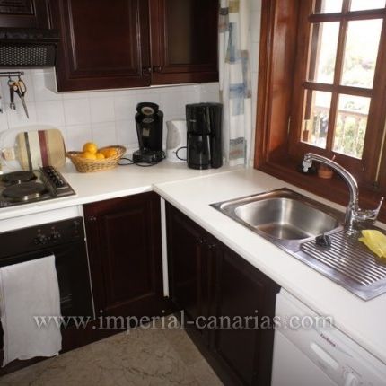 Soleado apartamento con gran Terraza en edificio tranquilo con piscina climatizada - Photo 1